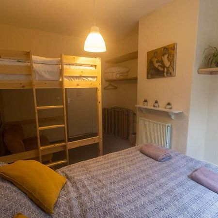 Beautiful Riverside Home, Hebden Bridge, Woodland Views, Sleeps 2 - 9 Ngoại thất bức ảnh