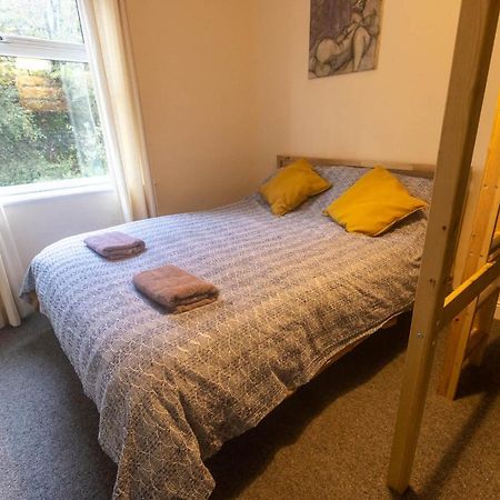 Beautiful Riverside Home, Hebden Bridge, Woodland Views, Sleeps 2 - 9 Ngoại thất bức ảnh
