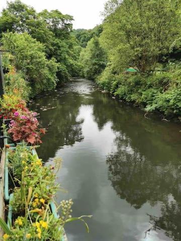 Beautiful Riverside Home, Hebden Bridge, Woodland Views, Sleeps 2 - 9 Ngoại thất bức ảnh