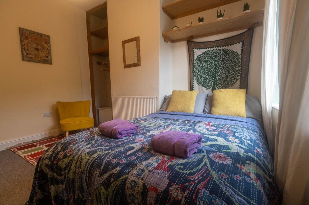 Beautiful Riverside Home, Hebden Bridge, Woodland Views, Sleeps 2 - 9 Ngoại thất bức ảnh