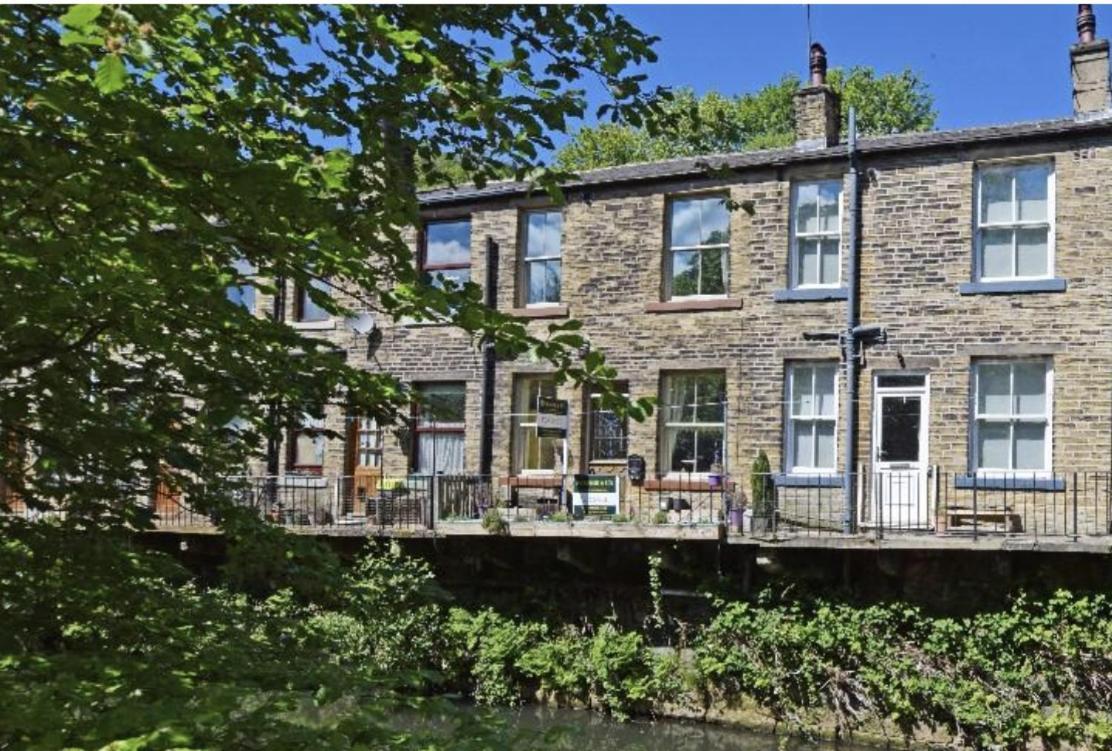 Beautiful Riverside Home, Hebden Bridge, Woodland Views, Sleeps 2 - 9 Ngoại thất bức ảnh