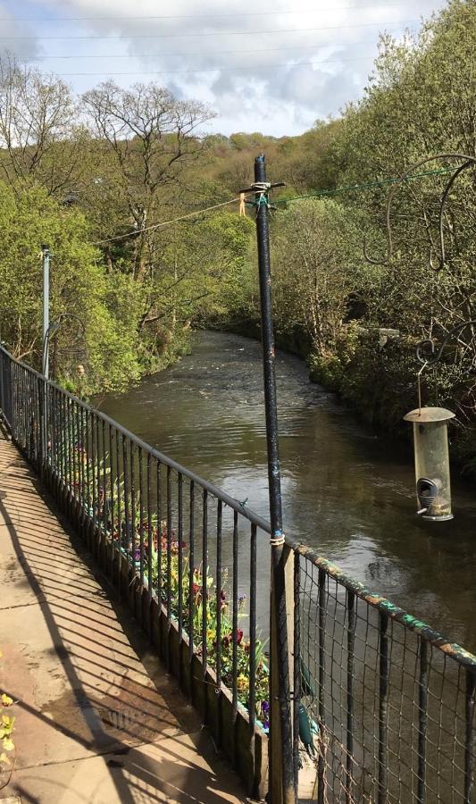 Beautiful Riverside Home, Hebden Bridge, Woodland Views, Sleeps 2 - 9 Ngoại thất bức ảnh